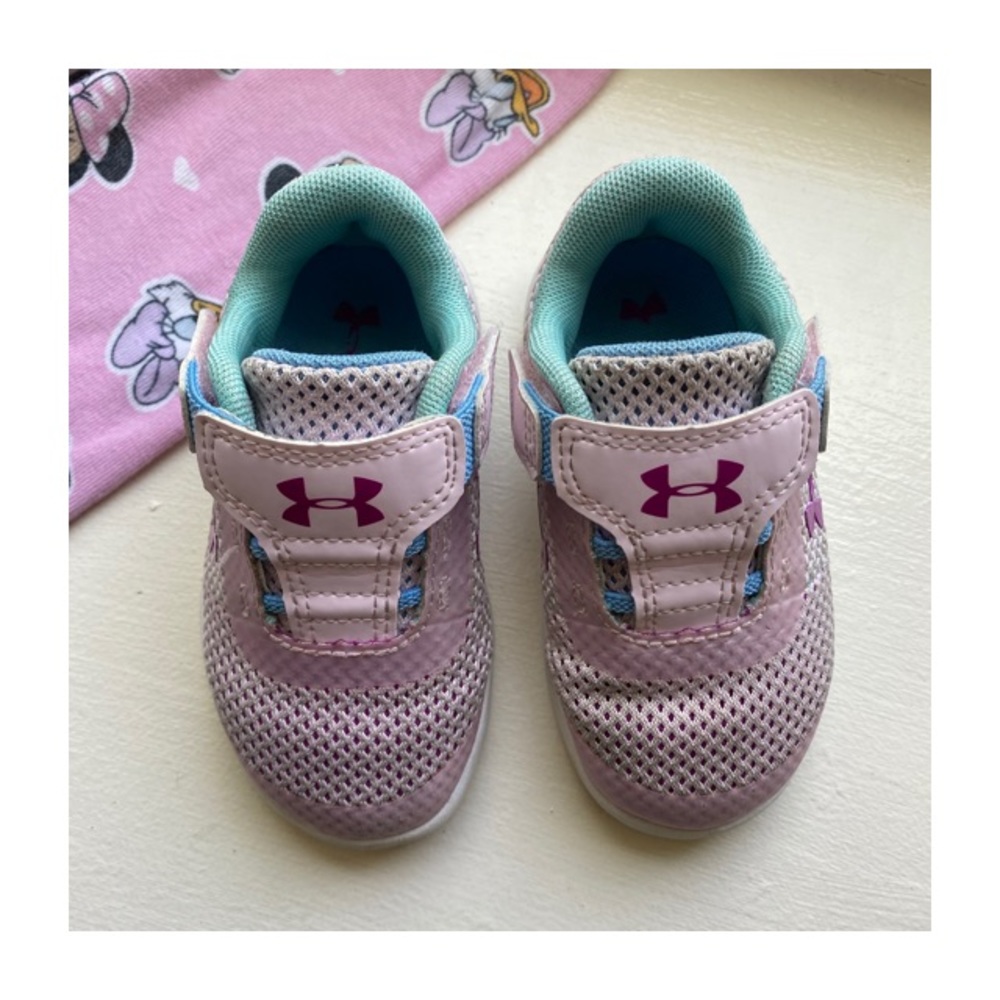 ❗️SOLD❗️🎀Toddler sneakers🎀